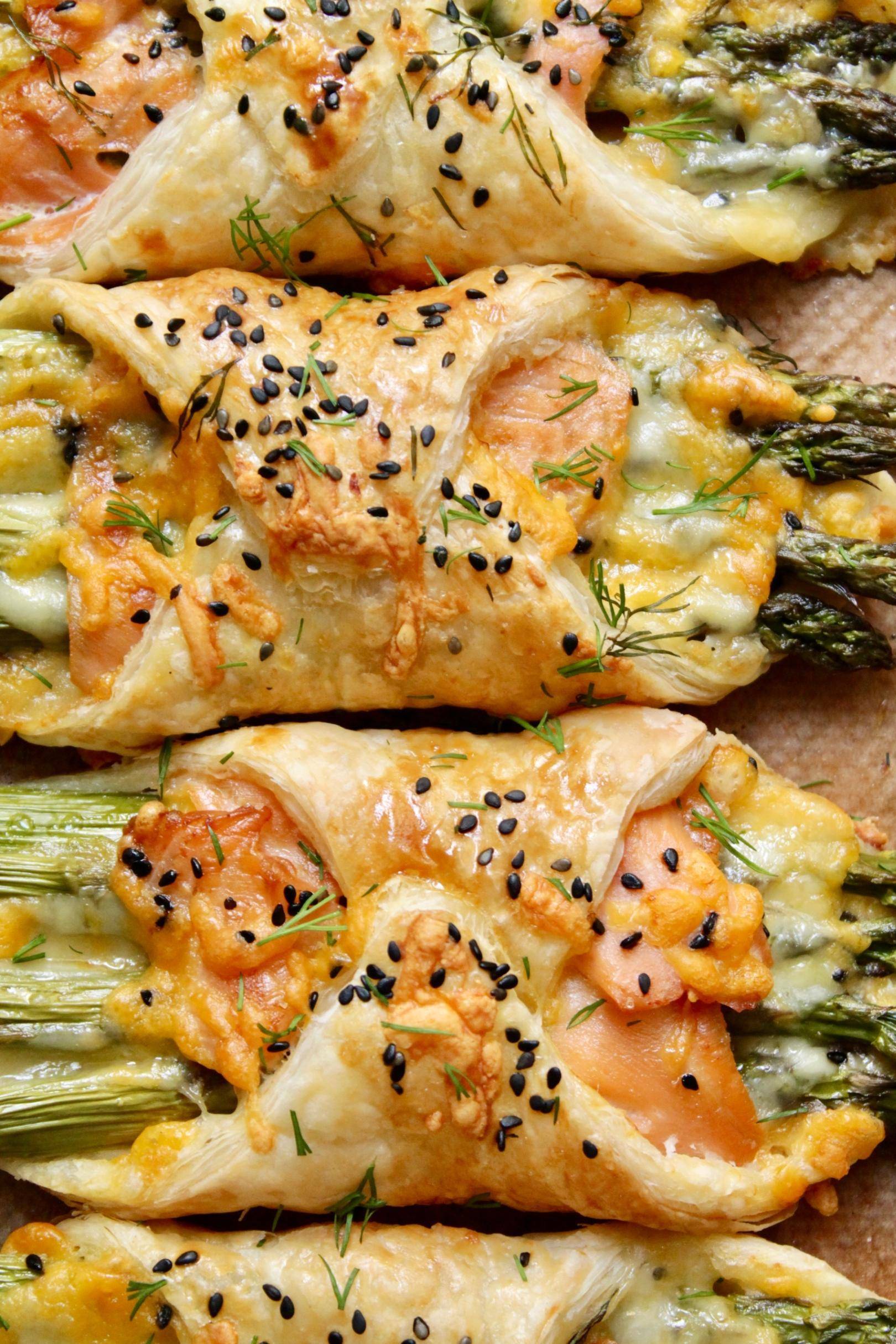 Spargel im Blätterteig mit Lachs &amp; Dill Rezept | Happy Plates