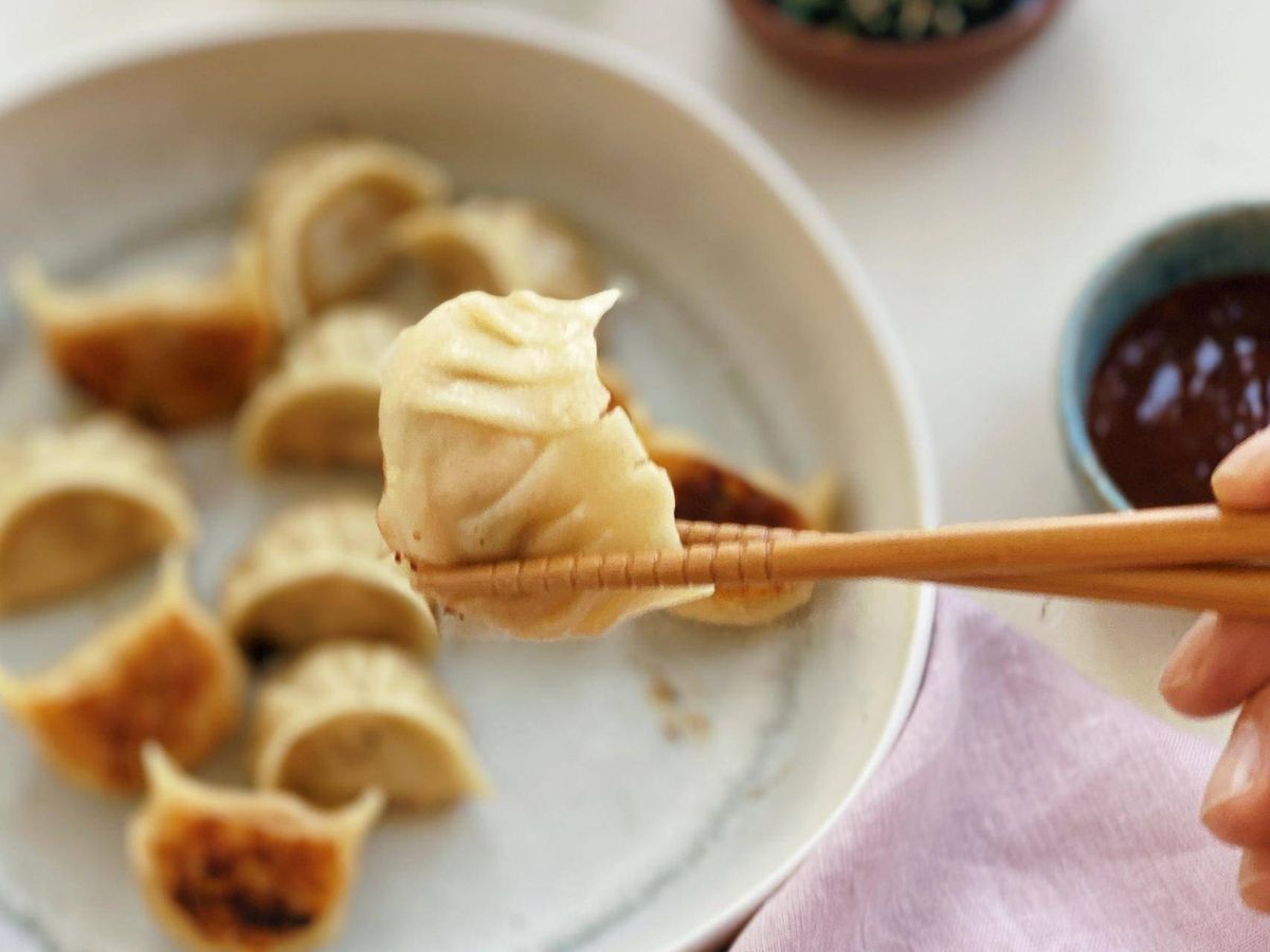 Chinesische Dumplings mit Schweinefleisch und Garnelen Rezept | Happy ... Chinesische Dumplings mit Schweinefleisch und Garnelen Rezept | Happy ...